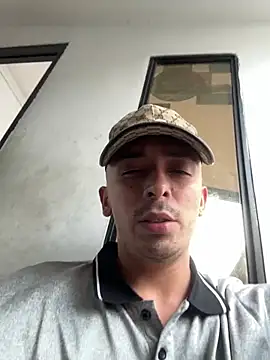 Jacobs0 online show from April 10, 2026, 7:43 pm