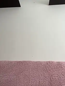 Snapshot of Issa_Santana chatting on October 7, 2025, 6:31 pm Issa Santana online show from October 7, 2025, 6:31 pm