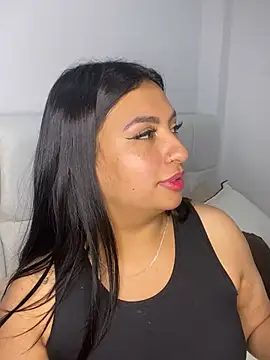 Issa Santana online show from February 28, 2026, 9:03 pm