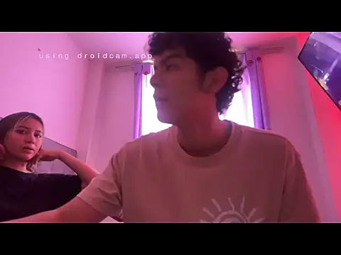 Snapshot of HotYoungCoupleLive chatting on November 16, 2025, 5:50 pm HotYoungCoupleLive online show from November 16, 2025, 5:50 pm