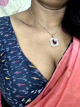 Hotty Sonali online show from December 16, 2025, 1:10 am