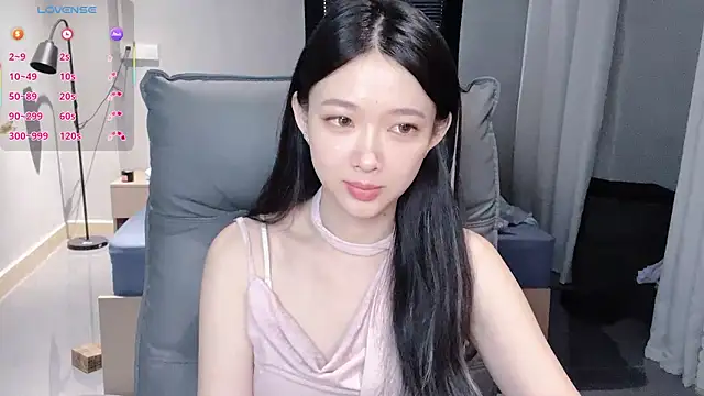 NiNi-baby520 online show from October 30, 2025, 7:28 am