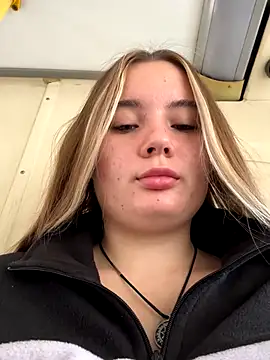 Snapshot of StephanieMur chatting on September 14, 2025, 4:46 am StephanieMur online show from September 14, 2025, 4:46 am