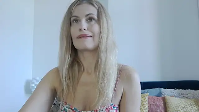Snapshot of Lika_Soul chatting on May 3, 2026, 3:04 pm Lika Soul online show from May 3, 2026, 3:04 pm