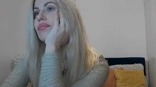 Snapshot of Lika_Soul chatting on November 30, 2025, 3:35 pm Lika Soul online show from November 30, 2025, 3:35 pm