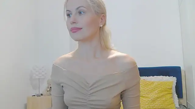 Snapshot of Lika_Soul chatting on October 23, 2025, 3:32 pm Lika Soul online show from October 23, 2025, 3:32 pm