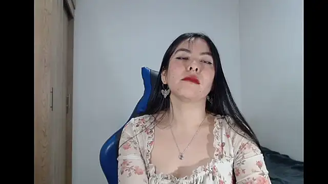 Snapshot of EloiseJun chatting on February 15, 2026, 4:13 am EloiseJun online show from February 15, 2026, 4:13 am