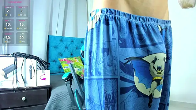 Snapshot of _taylor_black chatting on September 16, 2025, 8:32 pm  taylor black online show from September 16, 2025, 8:32 pm