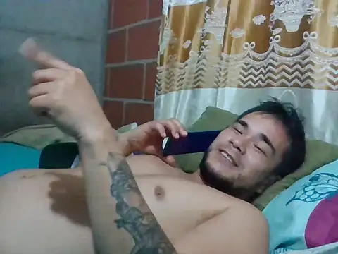 Snapshot of LevelUpL0ver chatting on March 7, 2026, 12:50 am LevelUpL0ver online show from March 7, 2026, 12:50 am