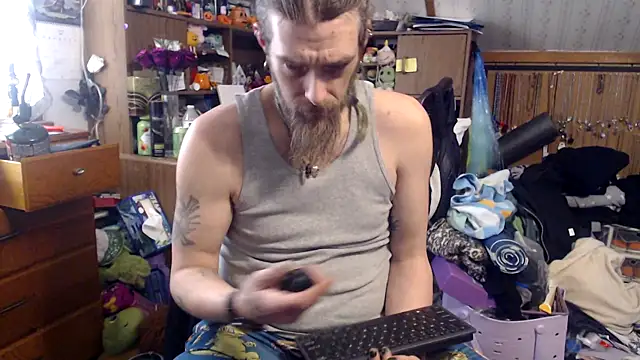 Snapshot of thejuicybacon chatting on May 10, 2026, 1:46 pm thejuicybacon online show from May 10, 2026, 1:46 pm