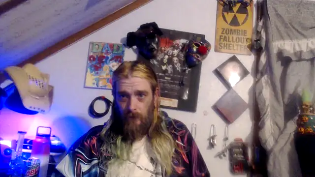 Snapshot of thejuicybacon chatting on May 29, 2026, 10:10 am thejuicybacon online show from May 29, 2026, 10:10 am
