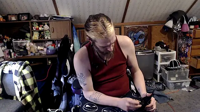 Snapshot of thejuicybacon chatting on May 26, 2026, 11:19 am thejuicybacon online show from May 26, 2026, 11:19 am