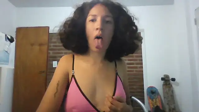 Snapshot of loliporomero chatting on January 11, 2026, 2:18 am loliporomero online show from January 11, 2026, 2:18 am