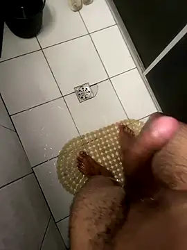 thomasllucas online show from December 4, 2025, 2:38 pm