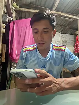 Snapshot of Hetero20cm chatting on April 22, 2026, 7:48 am Hetero20cm online show from April 22, 2026, 7:48 am