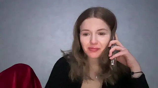 LilMiia online show from December 22, 2025, 1:55 pm