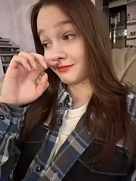 MichelleRoux online show from January 10, 2026, 5:19 pm