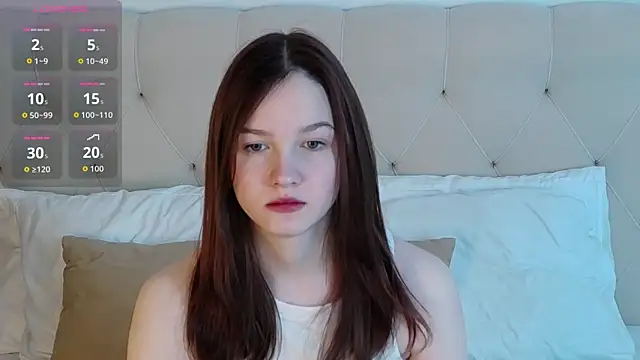 Snapshot of MichelleRoux chatting on November 28, 2025, 5:18 am MichelleRoux online show from November 28, 2025, 5:18 am