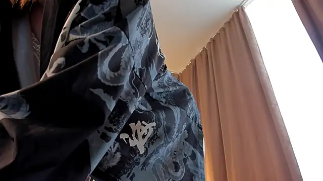 NessaDay online show from October 5, 2025, 4:14 am