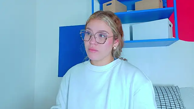 BelaMiller  online show from September 22, 2025, 11:38 am