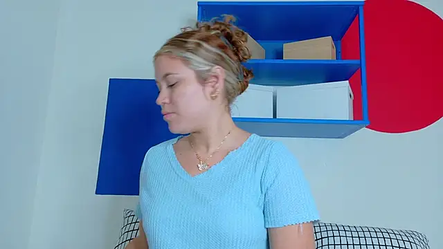 BelaMiller  online show from September 15, 2025, 11:54 am