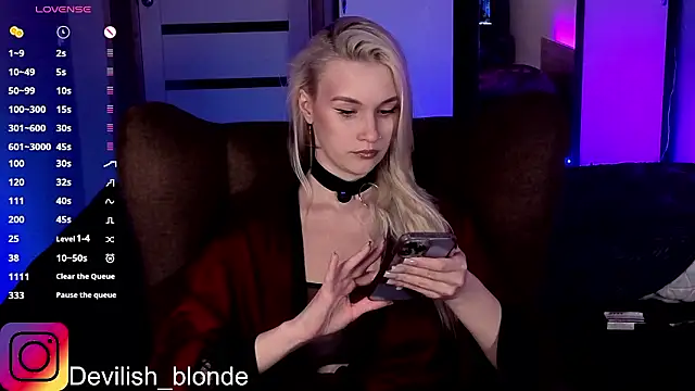 HitchcocianBlonde online show from February 19, 2026, 7:00 pm