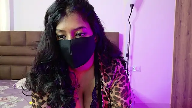 Snapshot of Gulaboo100 chatting on November 21, 2025, 6:12 am Gulaboo100 online show from November 21, 2025, 6:12 am