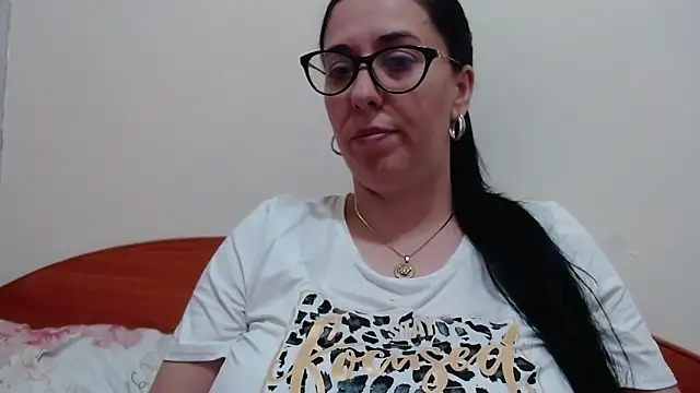 Snapshot of jollene chatting on May 5, 2026, 11:46 am jollene online show from May 5, 2026, 11:46 am