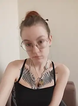 Snapshot of _arigins_ chatting on September 25, 2025, 12:44 pm  arigins  online show from September 25, 2025, 12:44 pm