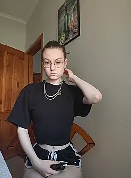 Snapshot of _arigins_ chatting on September 30, 2025, 8:53 am  arigins  online show from September 30, 2025, 8:53 am