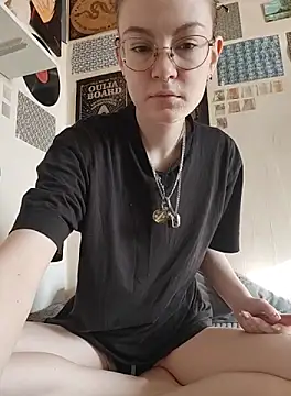 Snapshot of _arigins_ chatting on October 8, 2025, 8:27 am  arigins  online show from October 8, 2025, 8:27 am