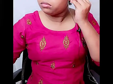 LushVamp online show from September 12, 2025, 9:20 am