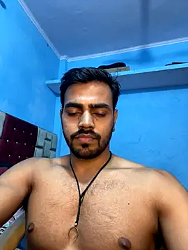 Snapshot of fireboyyyyy chatting on October 10, 2025, 10:43 pm fireboyyyyy online show from October 10, 2025, 10:43 pm