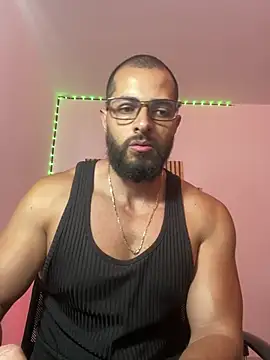 magnumchris online show from July 16, 2026, 8:17 pm