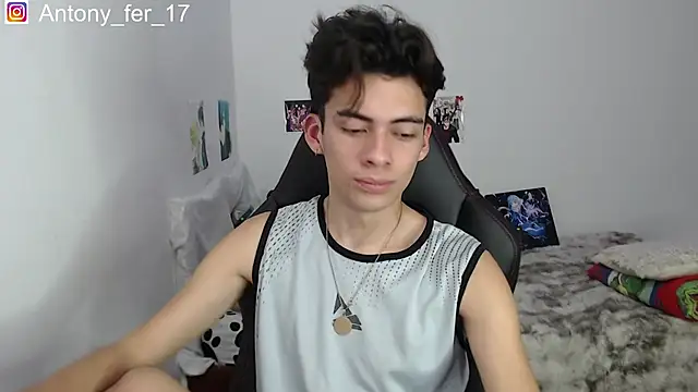 Rimuru17 online show from February 16, 2026, 3:49 am