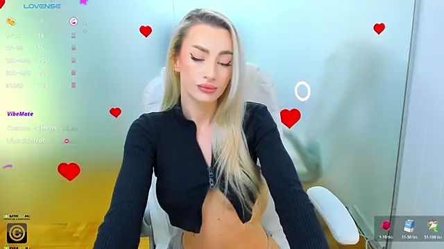 Snapshot of aileen_williams chatting on November 14, 2025, 9:24 am aileen williams online show from November 14, 2025, 9:24 am