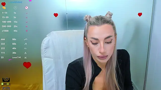 Snapshot of aileen_williams chatting on October 16, 2025, 7:16 am aileen williams online show from October 16, 2025, 7:16 am