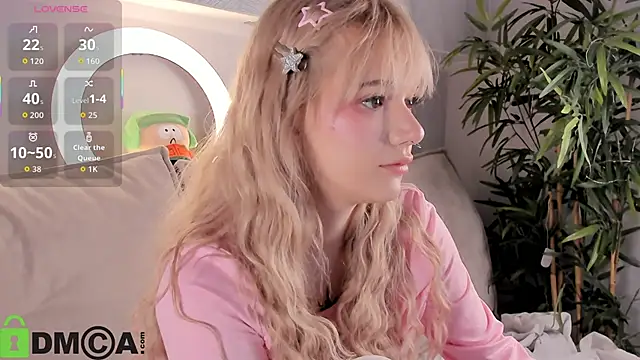 Molly Platt online show from April 19, 2026, 9:10 am