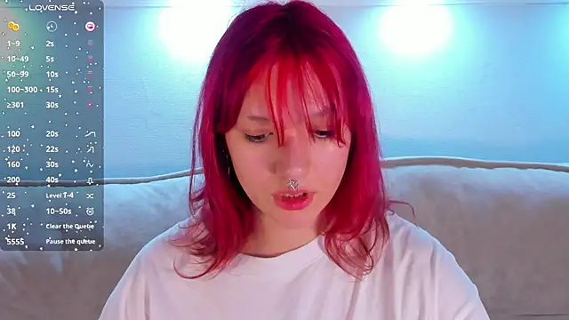 Molly Platt online show from September 10, 2025, 9:08 am