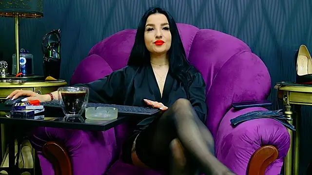 VivianReeve online show from April 4, 2026, 11:06 am