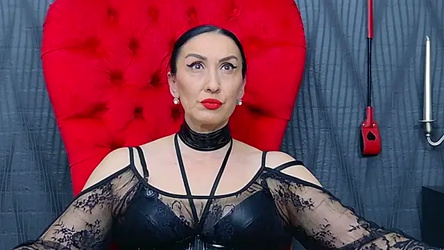 Snapshot of MistressDora chatting on May 5, 2026, 6:05 am MistressDora online show from May 5, 2026, 6:05 am