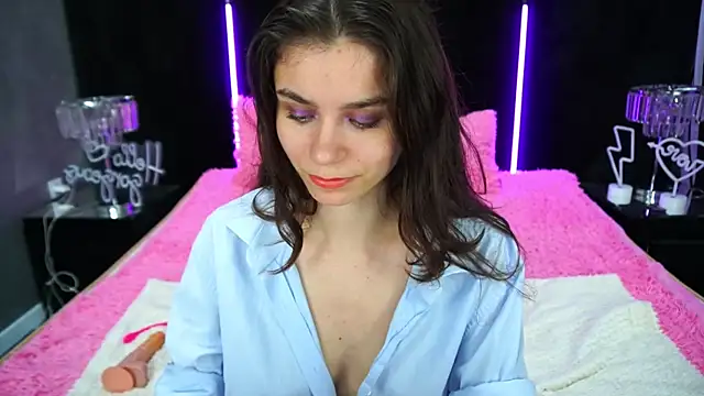 HeavenElle online show from October 27, 2025, 7:09 am