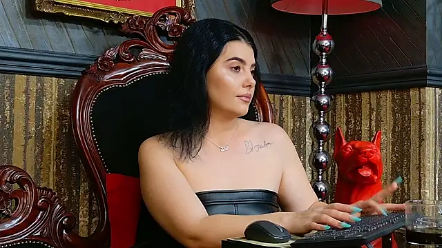 MistressEly online show from January 5, 2026, 5:27 pm