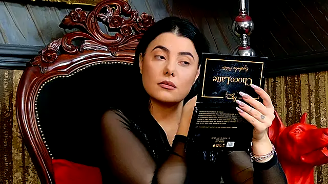 Snapshot of MistressEly chatting on November 9, 2025, 12:31 pm MistressEly online show from November 9, 2025, 12:31 pm