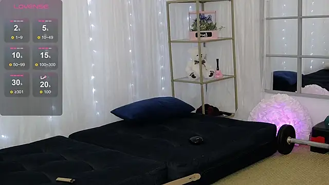 Snapshot of SarahRaynex chatting on February 20, 2026, 11:34 am SarahRaynex online show from February 20, 2026, 11:34 am