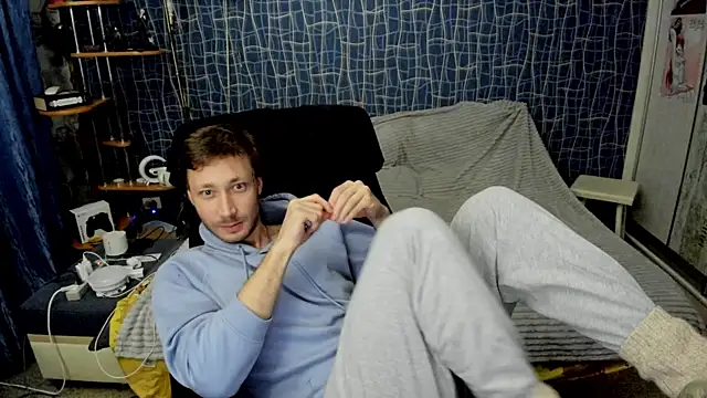 CuteBoy228 online show from April 26, 2026, 11:46 pm