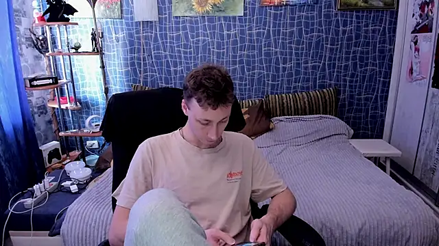 CuteBoy228 online show from March 21, 2026, 12:42 pm