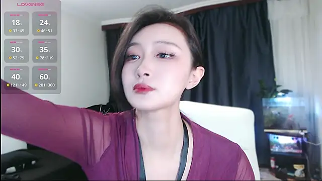 Snapshot of Candice-99 chatting on September 21, 2025, 3:06 pm Candice-99 online show from September 21, 2025, 3:06 pm