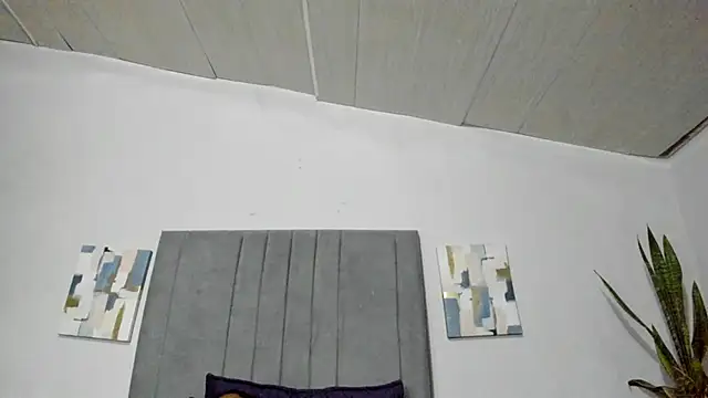 Sophia Ebony online show from February 12, 2026, 12:05 pm