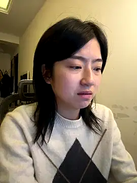 Olivia-l online show from November 21, 2025, 1:43 pm